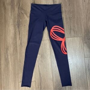Aritzia TNA Navy Leggings with Red Logo Design Size Xxs